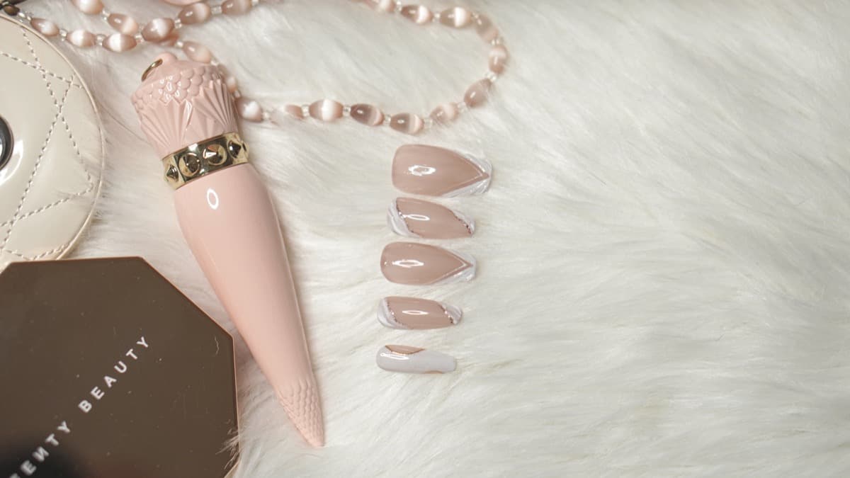 Ingénue — Nude with White Accent & Rosé Glitter — view 2